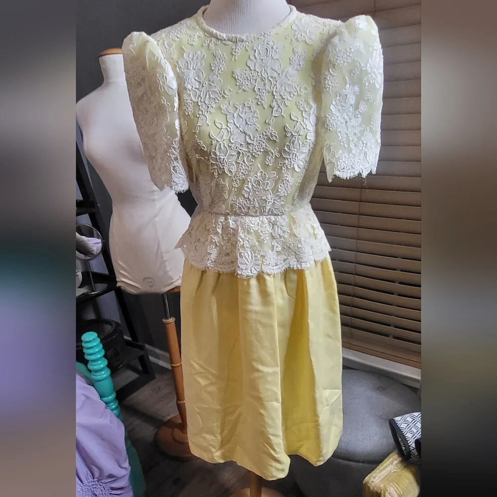 The Most Adorable William Pearson Vintage Dress Ever - Picture 1 of 6